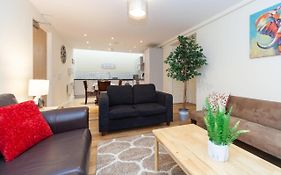 Characterful 2 Bedroom Apartment In Brixton
